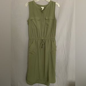 Olive Green Mid-Length Sleeveless Dress